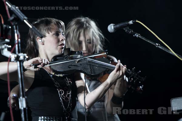 ARCADE FIRE - 2010-08-29 - SAINT CLOUD - Domaine National - Grande Scene - 